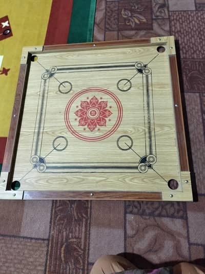 carom board