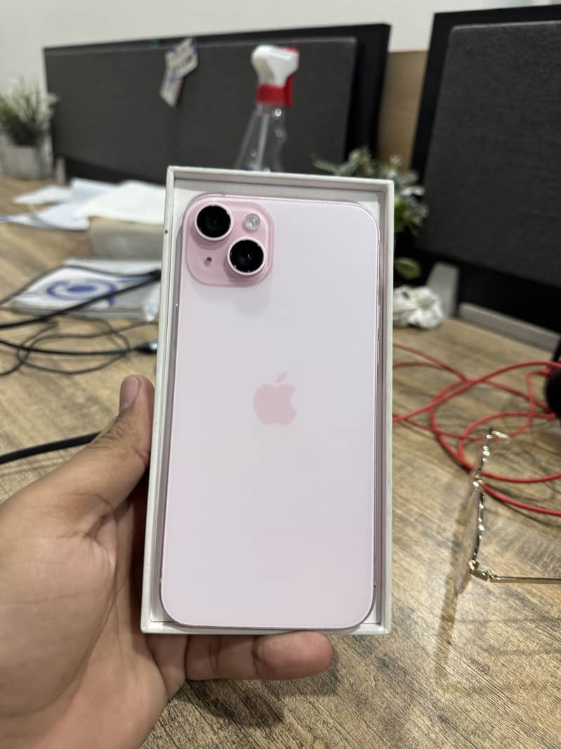 iPhone 15 Plus 0