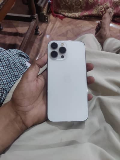 I phone 13 pro max waterpack