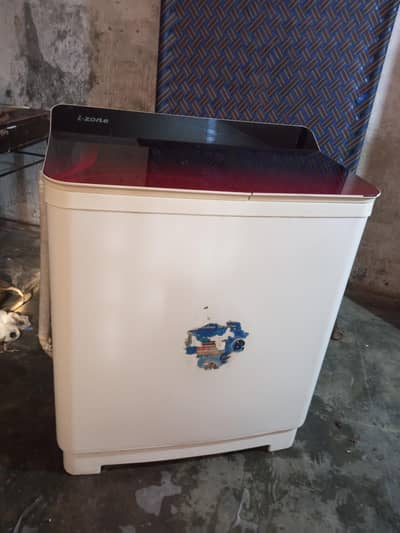 izone 2 in 1 washing and Darayer machine God
