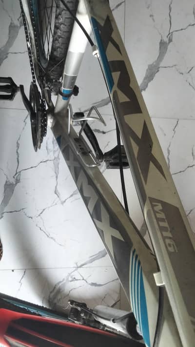 cycel only 3 month use  out stading cycel Full aluminum disk break