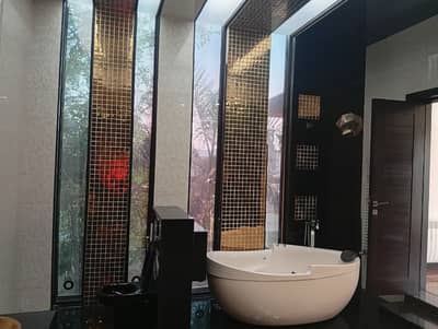 Yousaf Bhais Estate Offer 1 Kanal Slightly Used House for Sale in DHA Phase 5