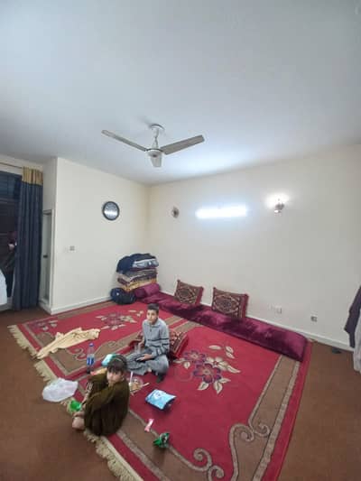 Iqbal Town 10 Marla Double Corner Tile Flooring Vip House At Prime Location