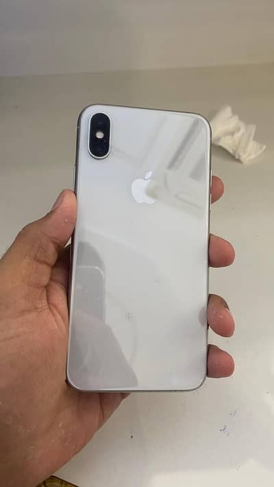 I AM SELLING MY I PHONE X