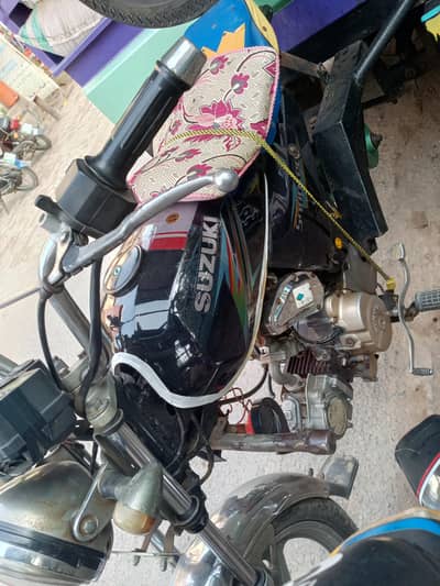 Suzuki 110cc black color condition 10/10 ingene ok mechanical fit