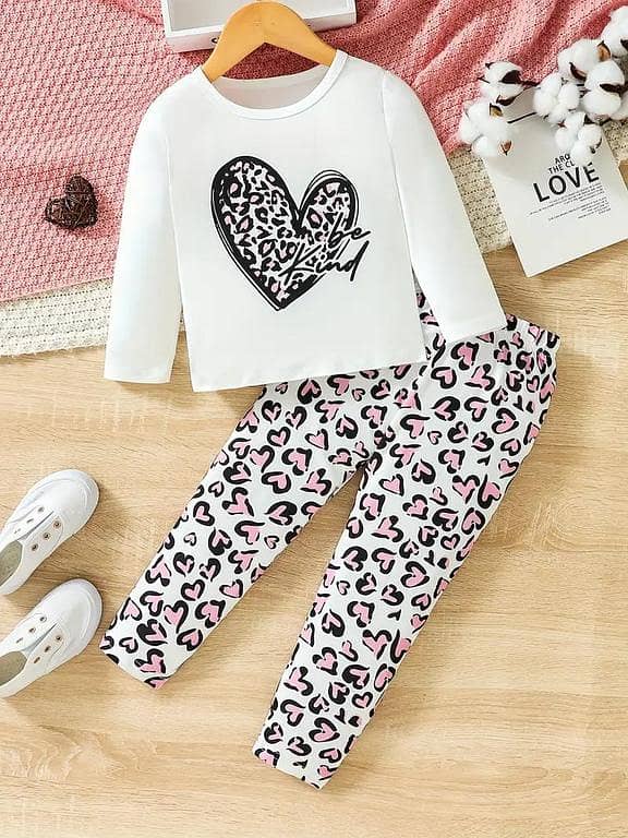 Girls' "Be Kind" Heart Print T-Shirt and Trouser Set (3-10 Years) – Soft Cotton Pajama Outfit for Summer and Relaxation