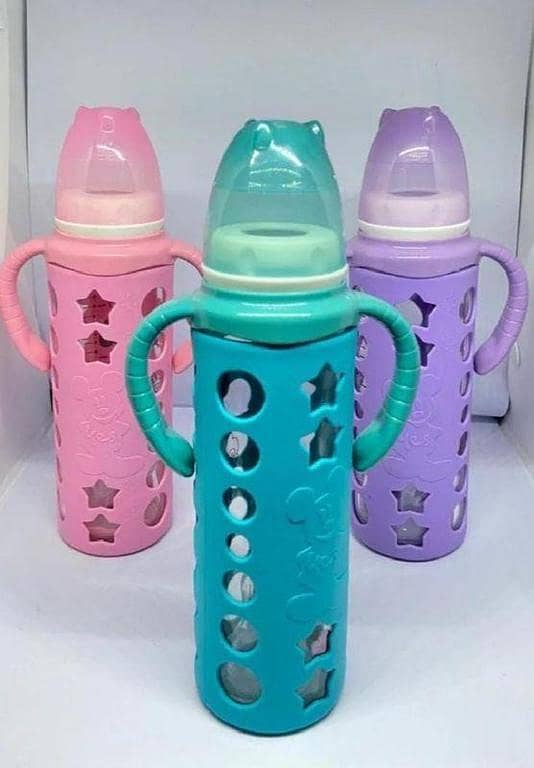 Baby Glass Feeder with Silicon Cover - 8 Onz - 240ML