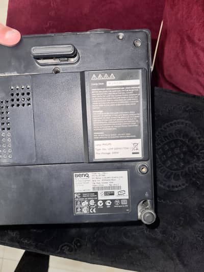 BENQ MP610 PROJECTOR