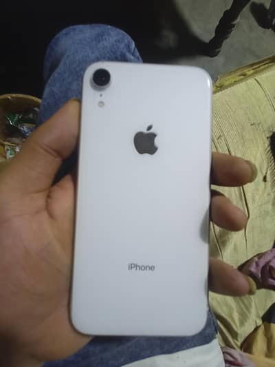 I Phone Xr 64 urgent sale non pata
