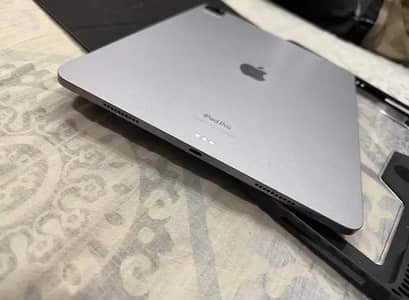 Apple iPad Pro M2