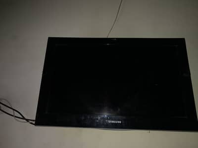 Samsung lcd TV For sale 03’17!78!35!768