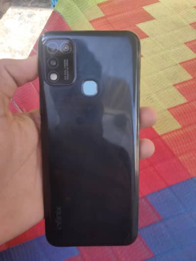 Infinix Hot 11 play. 12500