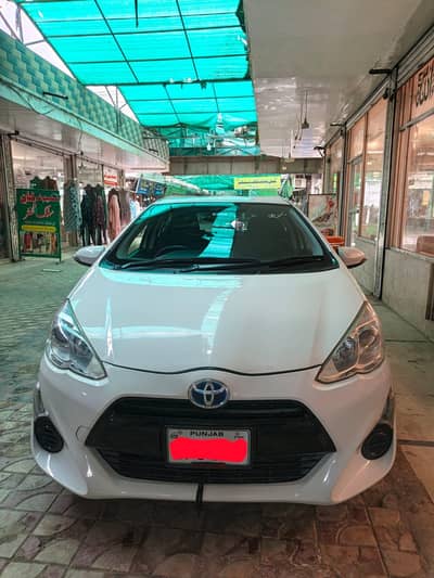 Toyota Aqua 2019 modal Contact number 03181618486