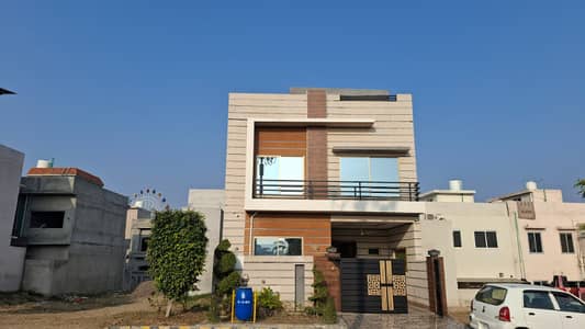 Fully Furnished House On Boulevard