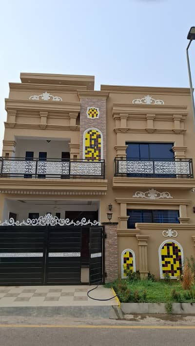 7 Marla 5 Bedroom House For Sale