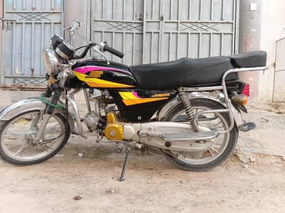 Jailing Bike 2004 model good condition