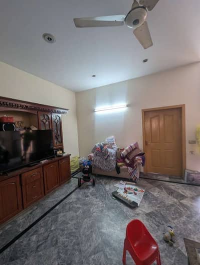 10 MARLA BEAUTIFUL UPPER PORTION AVAILABLE FOR RENT IN WAPDA TOWN