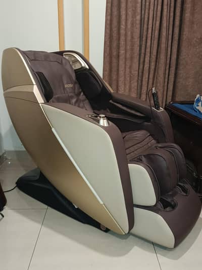 iRest Luxury Massage Chair Full Body Zero Gravity Slightly Used