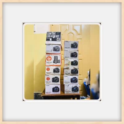 Dslrs canon 4000d 1300d 2000d 200d 100d 700d 750d R50 for sale