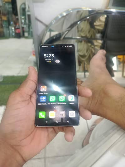 Infinix note 40 8 256 with box or original charger or box