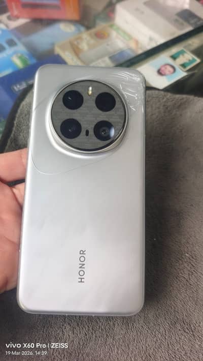 Honor magic 7 pro 12/512 Global pta approved