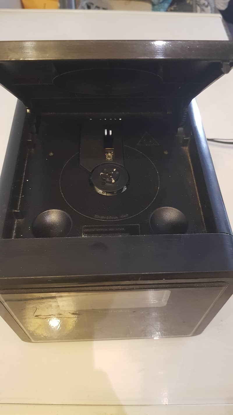 Technika Touch panel digital amplifier. 2