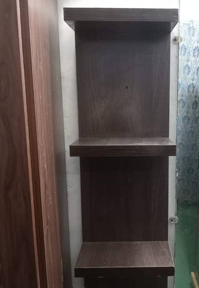 wooden shelf decorator