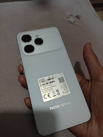 Tecno Spark 40