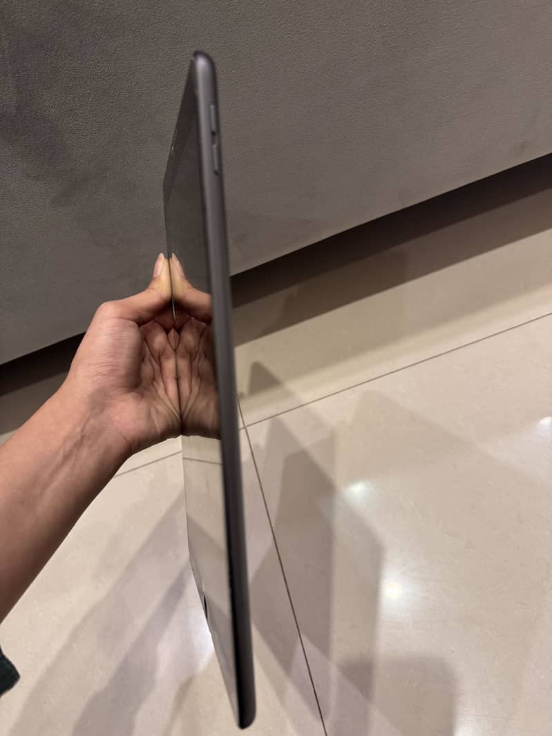 Ipad 9th Generation used 2