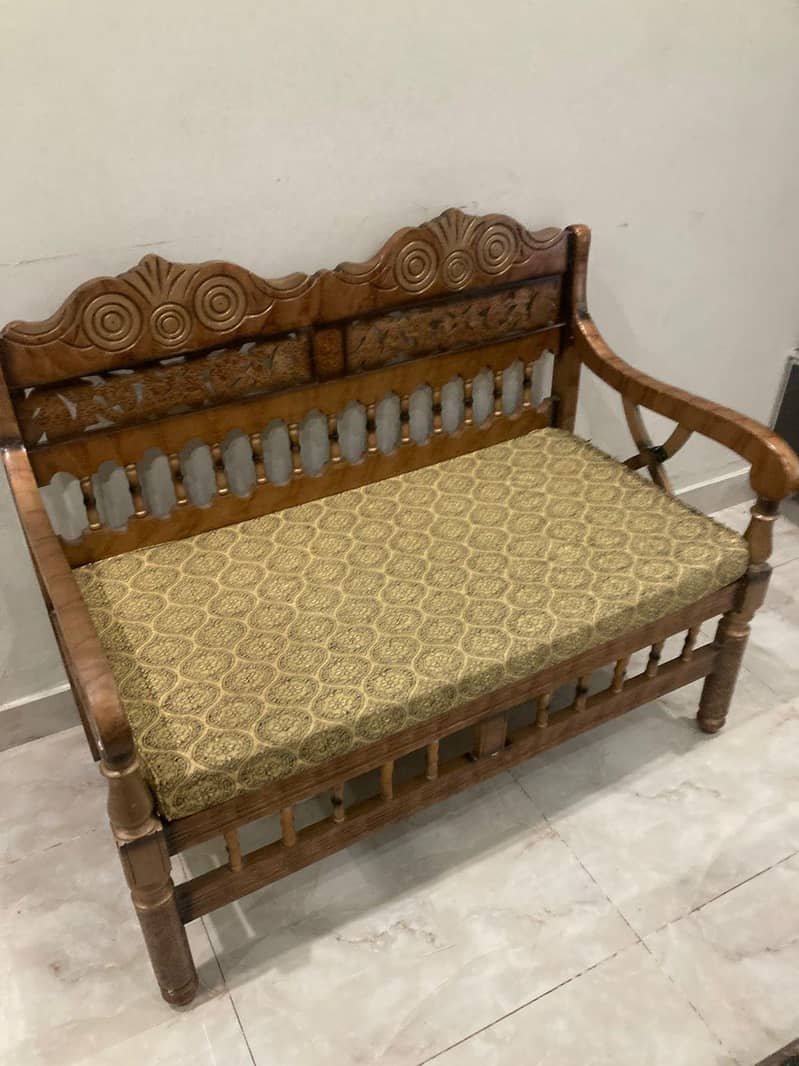 Sofa Set with Table 0