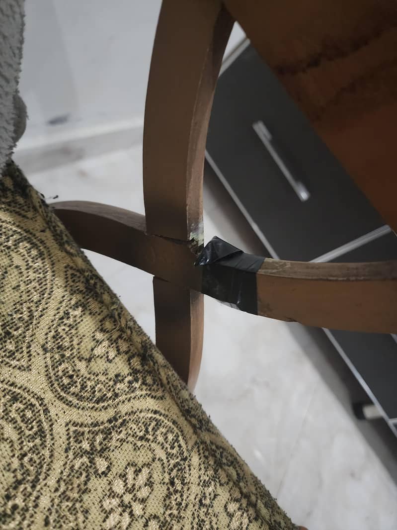 Sofa Set with Table 11