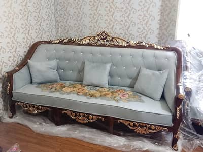 Chaotic 5-Seater Sofa – Brand New Condition