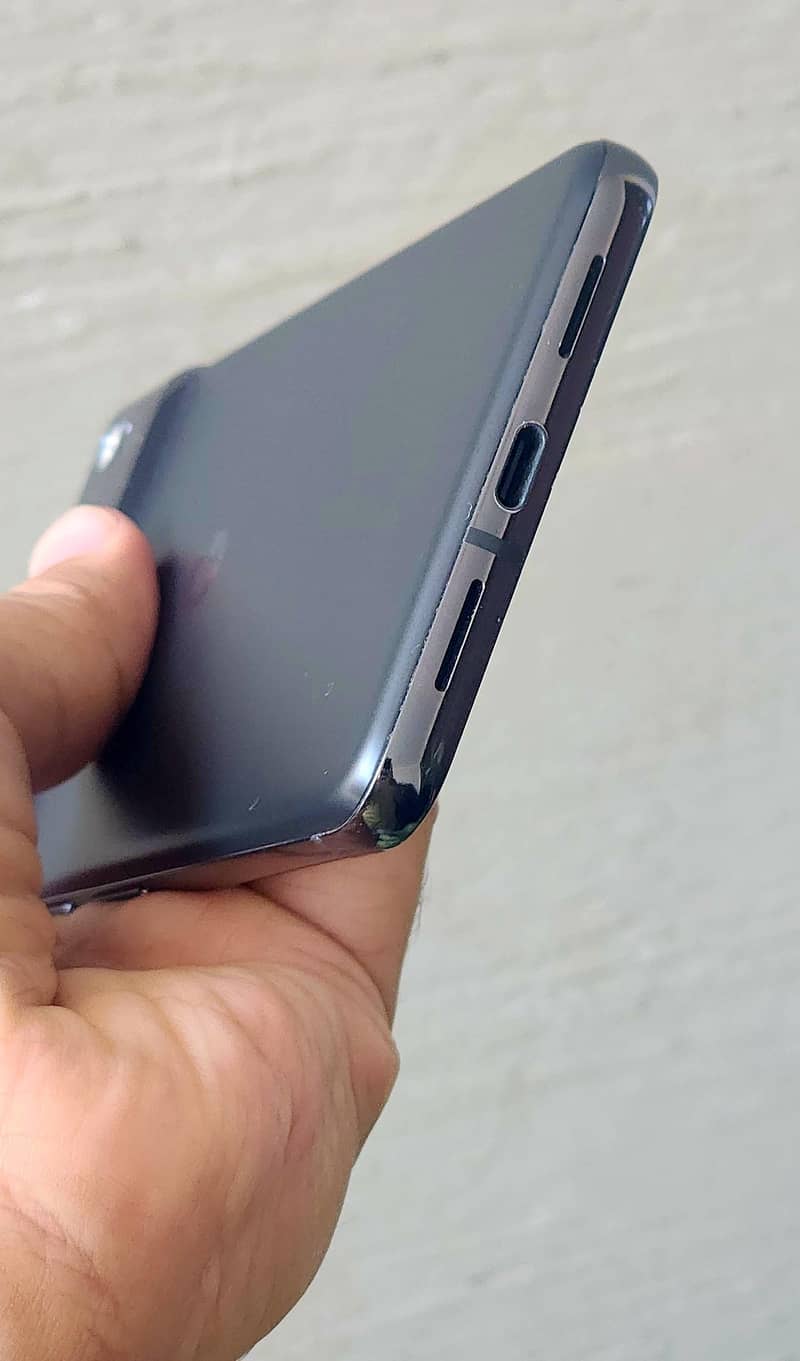 Google Pixel 8 Pro 2