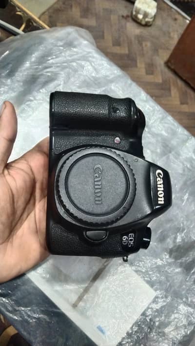 canon 6D full fram body and tale lanzz tamrone 70-200