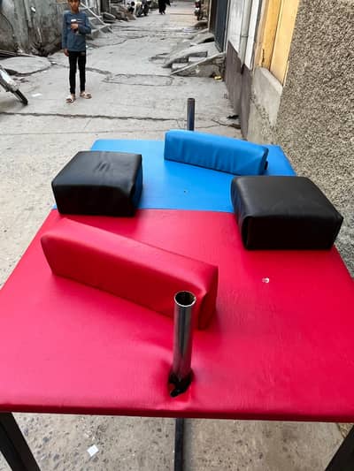 Arm wrestling Table