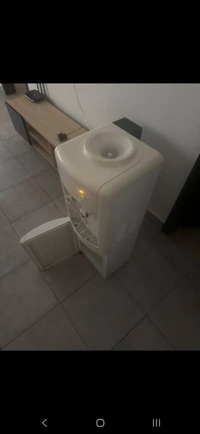 Water Dispenser with mini fridge