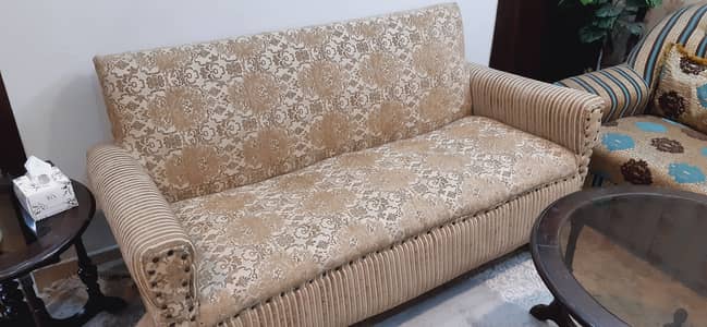 Sofa 3 Seater Old Style