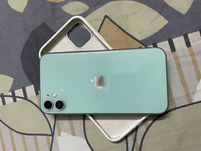 IPHONE 11 128 GB EXCELLENT CONDITION GOOD BATTERY TIMING URGENT SALE