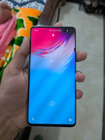 s10 5g condition 9/10 hlka sa dot he side pr koi shade ni clear he