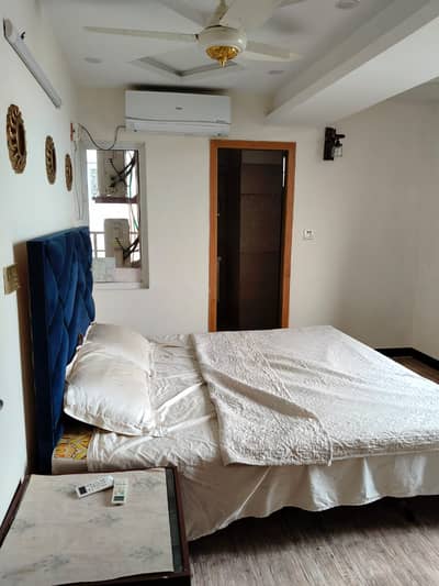 1Bed Apartment available for AiR BnB and short Time in E-11/2 Markez main double
