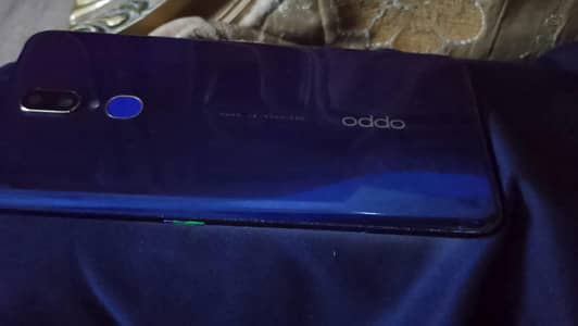 oppo f11 with box  (8/256)