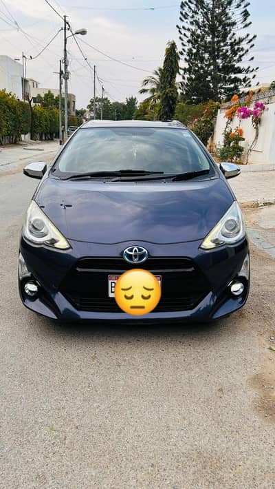 Toyota aqua s push top line urg03173828167