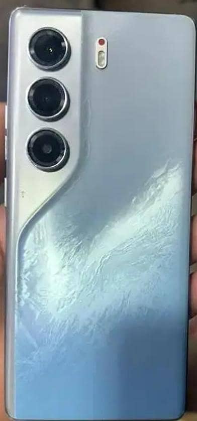 Techno Camon 40 pro 2