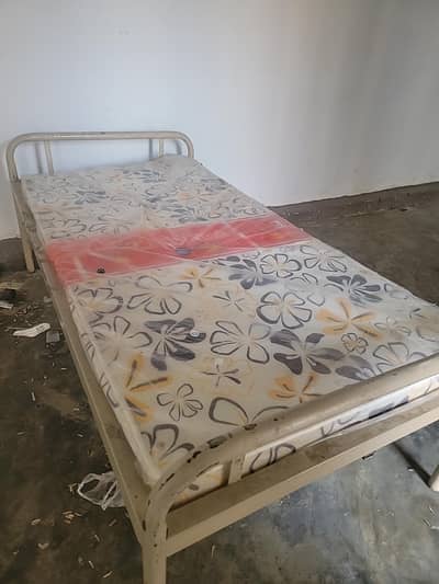 iron beds  03159054709