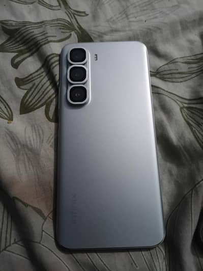 hot 60 pro plus whatapp pe rabta kre 03122888217