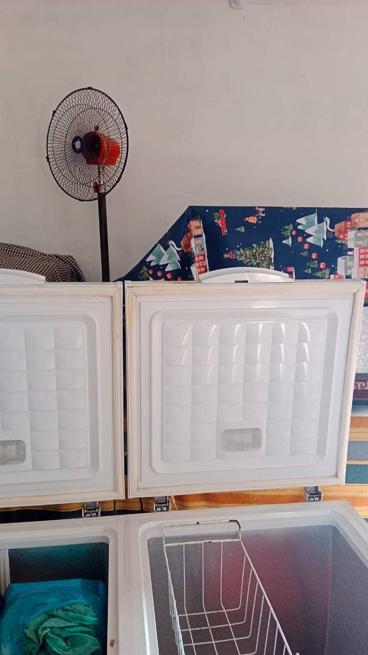 اسلم علیکم ویوز کمپنی کا فریزر .   ٹوٹل جینین  وارنٹی کارڈ گم ھے  رابط 4