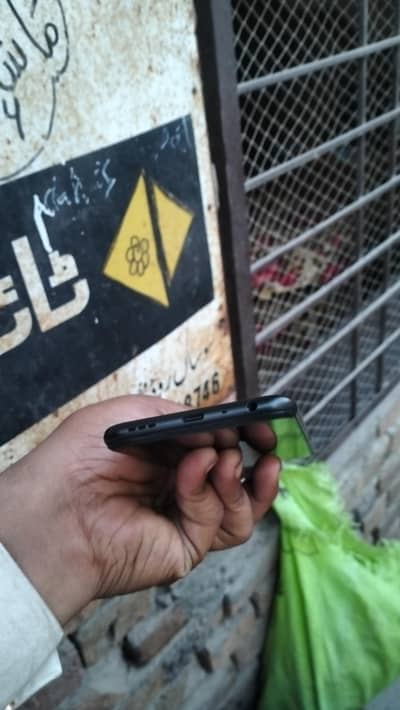 Oppo A76  6+6ram 128storage with Snapdragon