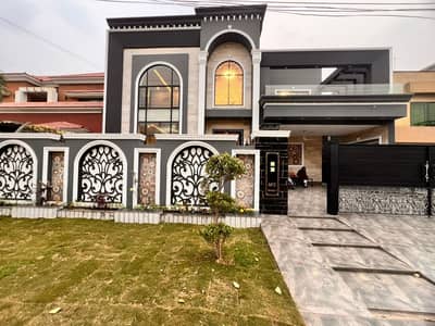 Kanal House For Sale In NFC Phase 1