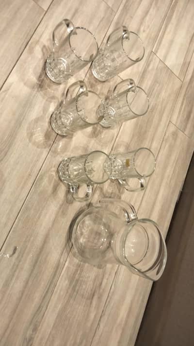 6 pieces glasses with one jug (France)