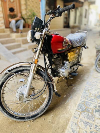 HONDA CG 125 SPECIAL GOLDEN EDITION 2024 MODEL